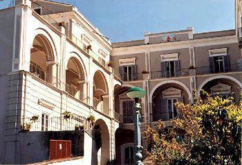 Hotel La Culla - Suore Oblate Del Bambin Gesu Sant'Agnello Exterior foto
