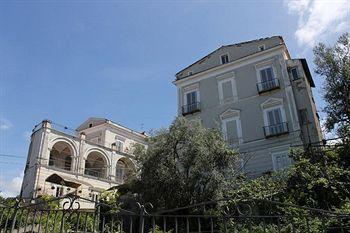 Hotel La Culla - Suore Oblate Del Bambin Gesu Sant'Agnello Exterior foto